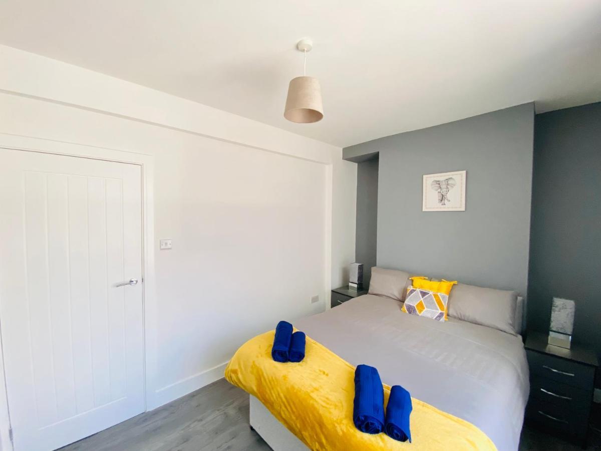 Emerald Living, 4 Bedrooms In The Heart Of Swansea, Close To Beaches! Extérieur photo